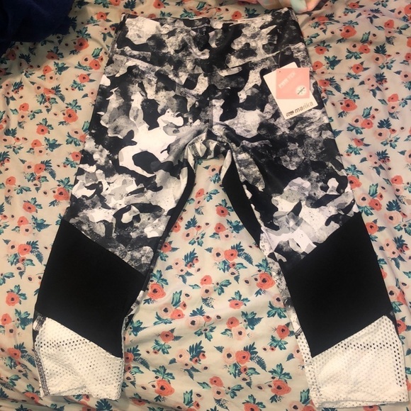 Capri workout tights - Picture 1 of 5